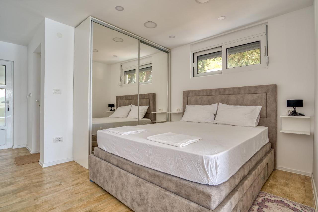 Dolcinium Kruce Apartment อุลซิน ภายนอก รูปภาพ